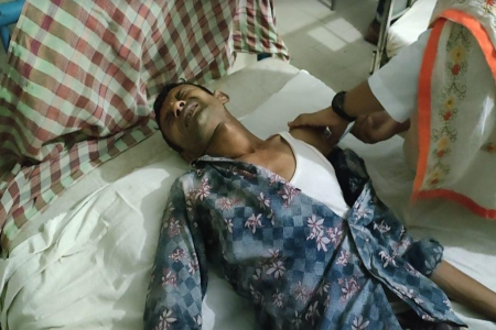 আত্রাইয়ে মারপিটের অভিযোগ চেয়ারম্যান ও মেম্বারের বিরুদ্ধে 